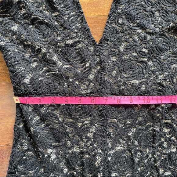 Alice + Olivia Mia Lace Maxi Dress Black See Through Deep Plunge V Neck Slit 4 - Picture 12 of 14